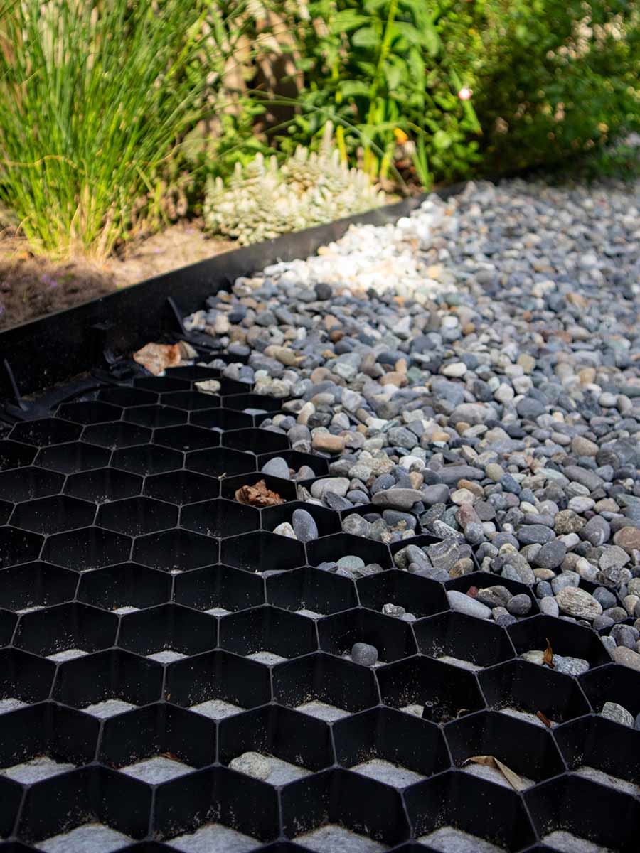 EuroGravel Kiesgitter PLUS mit Unkrautvlies schwarz pro qm