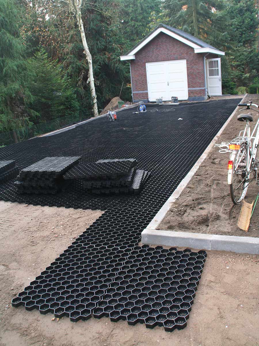 Easygravel schwarz verlegt